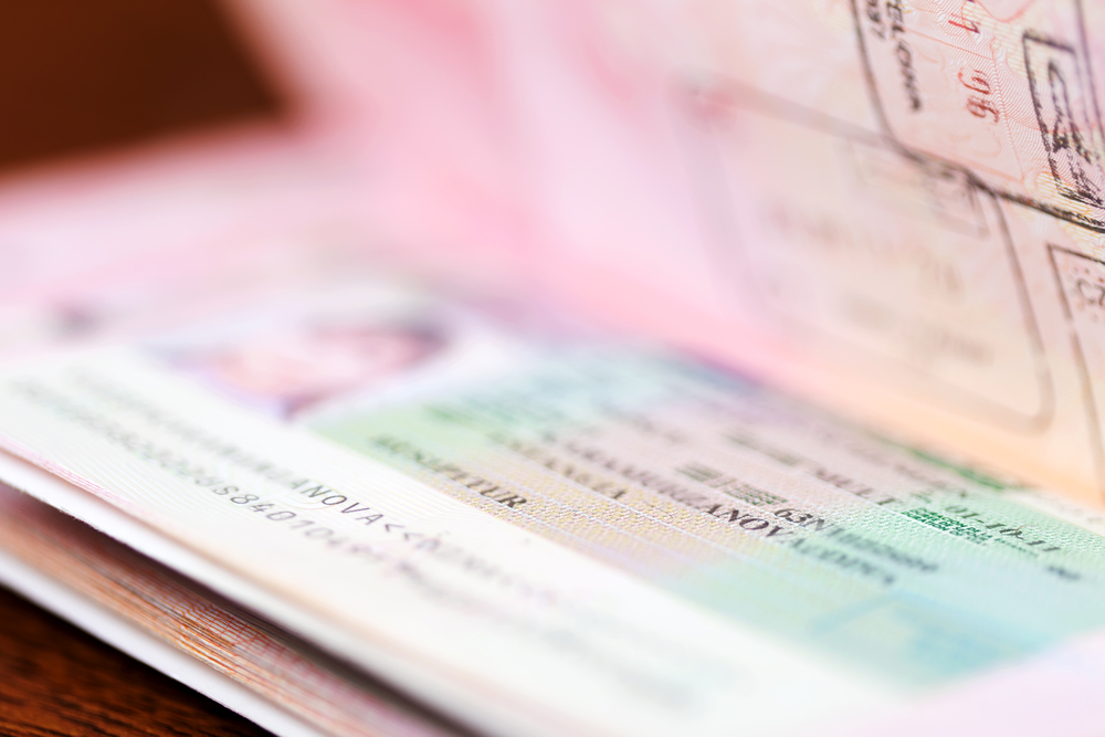 Какие документы нужны для того, чтобы получить визу для работы в Польше?